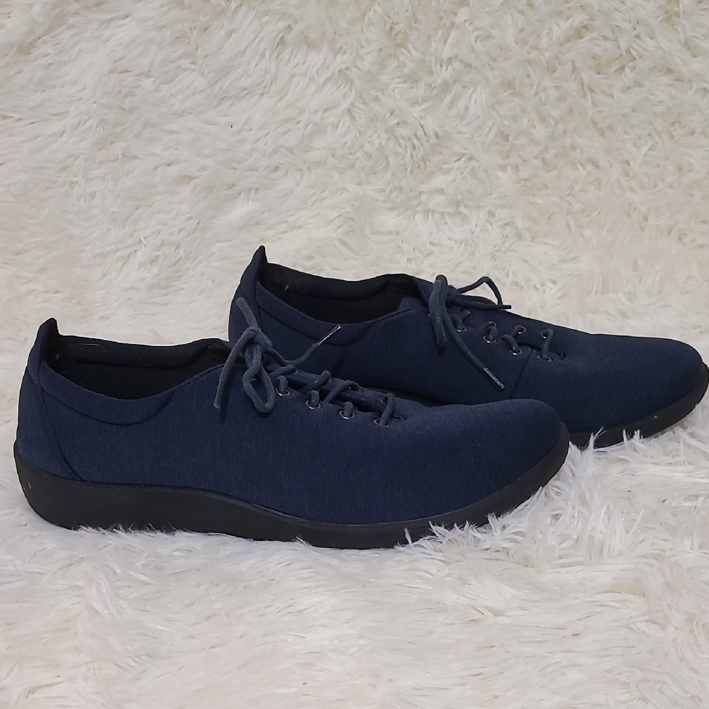 CLARKS Cloudsteppers Women's Blue Lace Up Fabrique tennis Shoe‎ - Size 9.5
